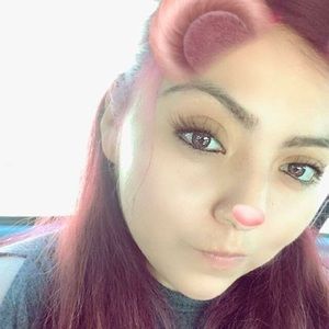 Meet your Posher, Brenda